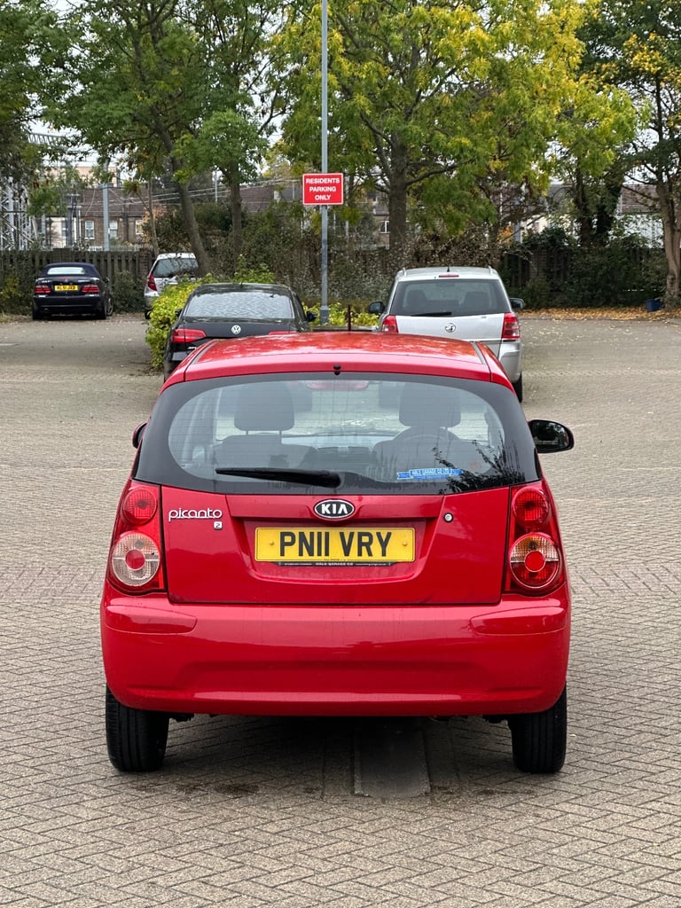 2011 KIA Picanto 2 Automatic 1.1L Petrol Full Kia Service History 1YR NEW MOT 44,000 Mileage 1 OWNER