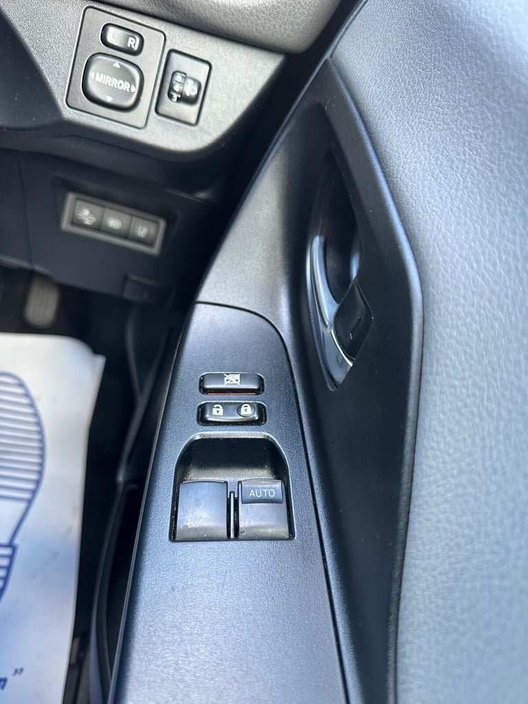 2020 Toyota Yaris 1.5 VVT-i Icon Tech 5dr CVT HATCHBACK Petrol Automatic