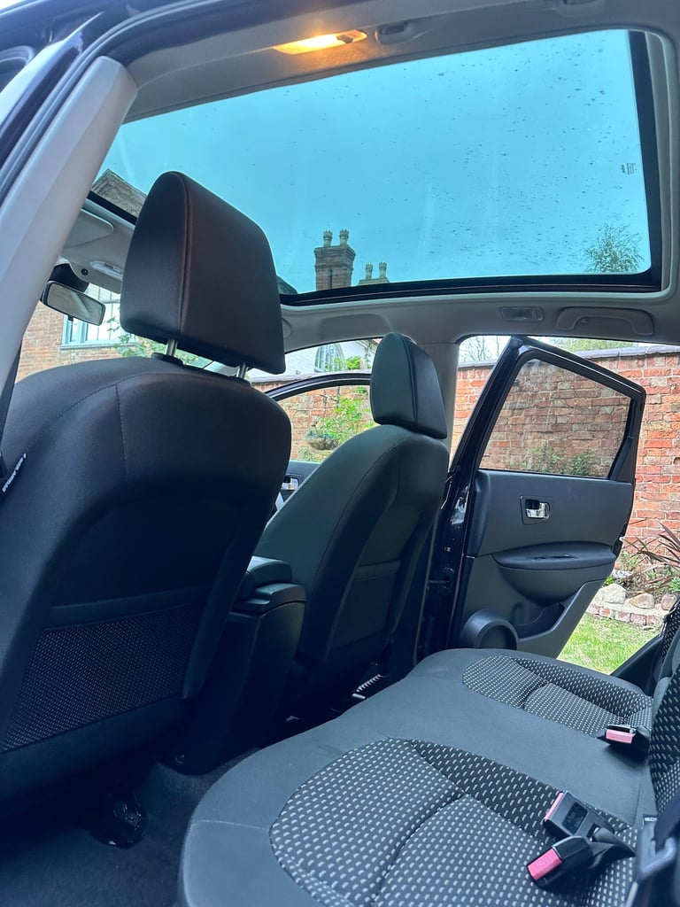 2010 Nissan Qashqai 1.5 dCi N-Tec 5dr HATCHBACK Diesel Manual