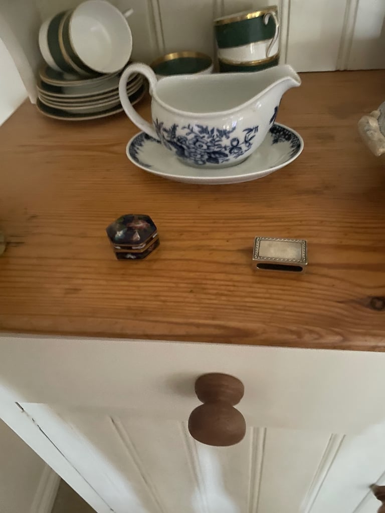Painted pine vintage dresser.