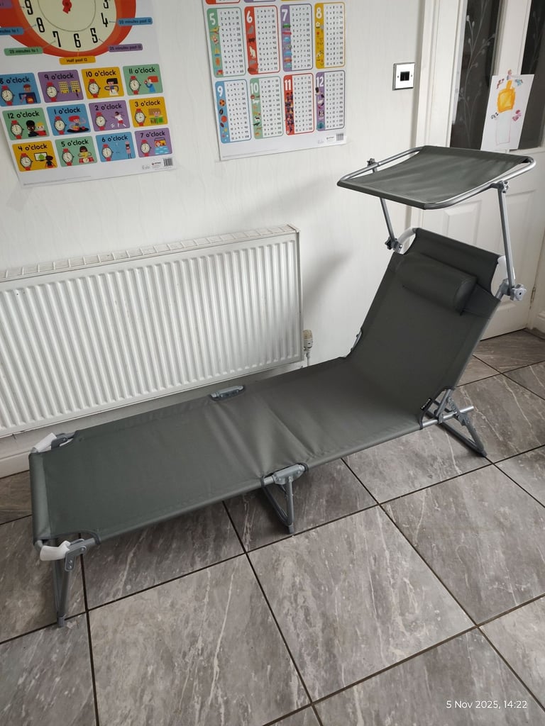 Folding Sun Lounger - New - 15.01