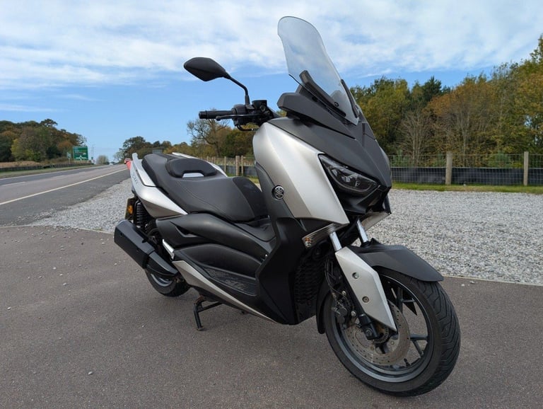 2020 YAMAHA XMAX 300