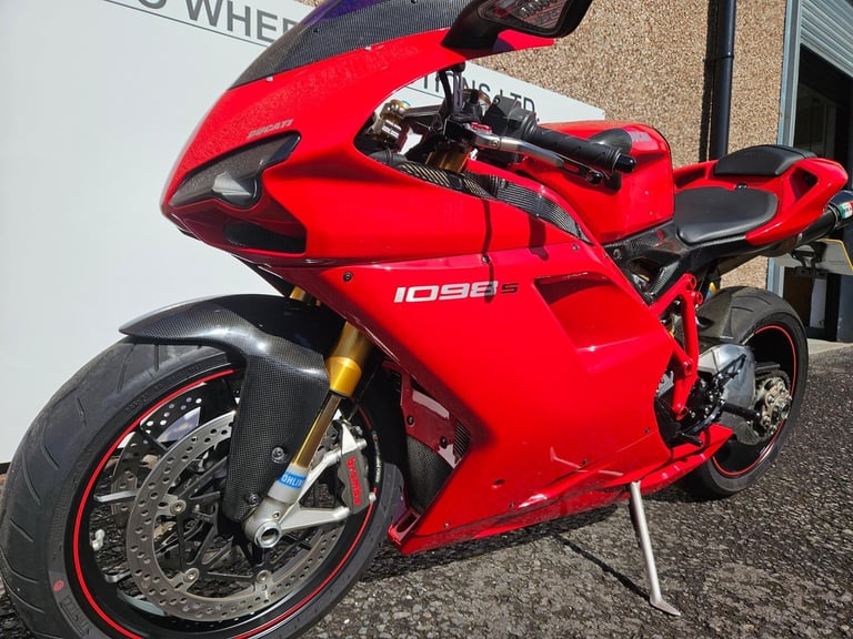 Ducati 1098s in outstanding condition 