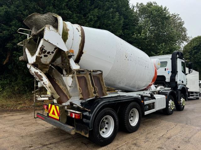 2015 15 Mercedes Arocs 3240 Euro 6 8x4 Hymix 8m3 concrete mixer