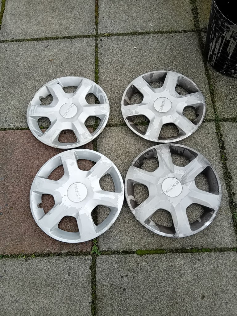 image for Dacia sandero genuine wheel trims