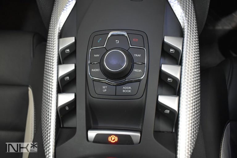 2014 Citroen DS5 2.0 h e-HDi Airdream DSport Hatchback 5dr Diesel Hybrid EGS6 4WD Euro 5 (s/ Hatc...