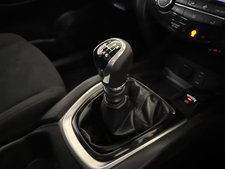 2015 Nissan X-Trail 1.6 dCi n-tec Euro 5 (s/s) 5dr ESTATE Diesel Manual