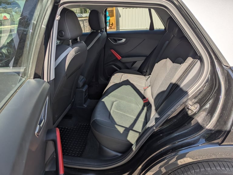 NOV 2018 68 AUDI Q2 SPORT 30 1.0 TFSi 5 DOOR ESTATE * SAT.NAV * A/CON * CRUISE