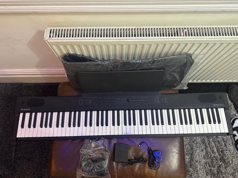 image for Alesis 88 Key Keyboard Piano