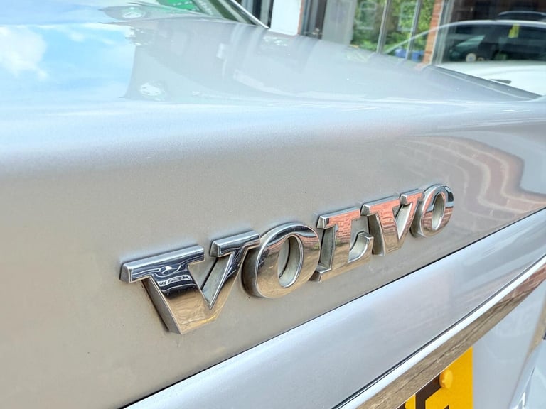 VOLVO S80 2.4 D5 SE Lux 2005