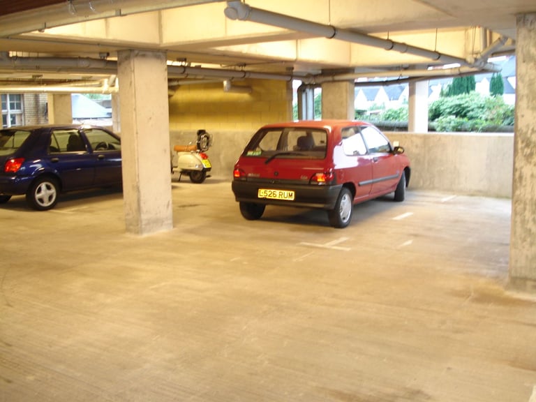  Modern Spacious Double One Bedroom 3rd Floor Apartment with Balcony at City Lofts Roath