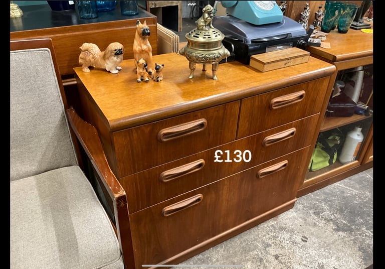 Lovely vintage bookcase very very clean