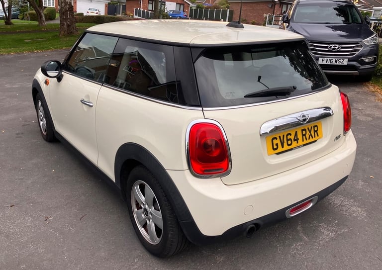 2015 MINI Hatch 1.2 One Euro 6 (s/s) 3dr HATCHBACK Petrol Manual