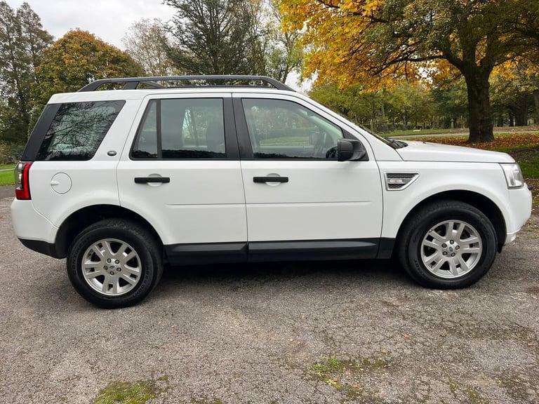 2012 Land Rover Freelander 2 2.2 TD4 XS CommandShift 4WD Euro 5 5dr ESTATE Diesel Automatic