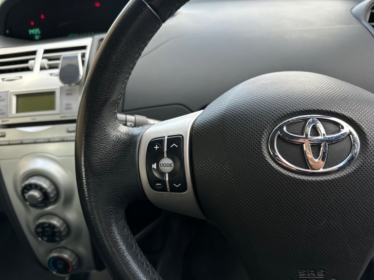 2008 Toyota Yaris 1.0 VVT-i TR 5dr HATCHBACK Petrol Manual