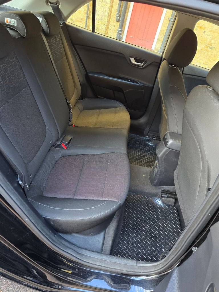 Kia, RIO, Hatchback, 2017, Other, 1368 (cc), 5 doors
