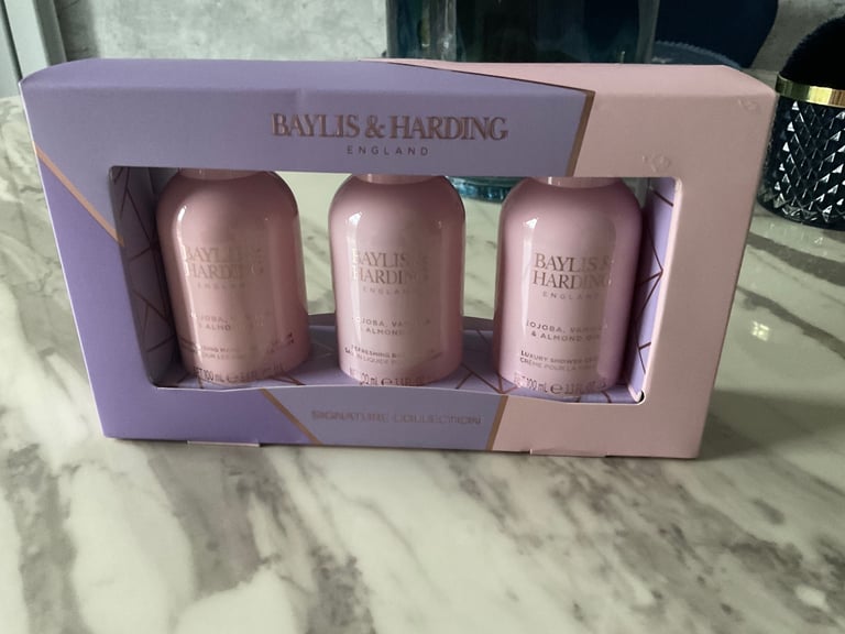 image for Bayliss and Harding body set from there signature collection 