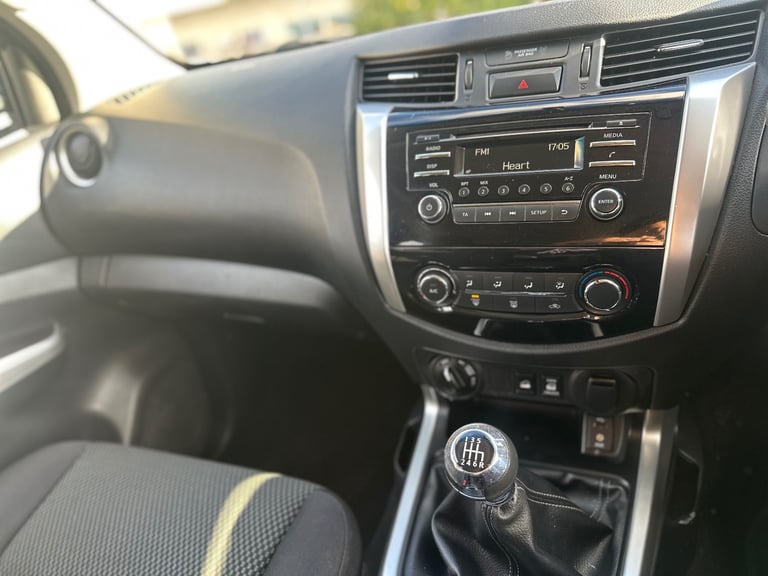 Nissan navara acenta king car 66reg drive great 