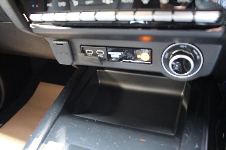 1969 Isuzu D-Max 1.9 TD V-Cross Double Cab Auto 4WD [164] (UNSTOPPABLE V-CROSS £2,500 + VAT Pick ...
