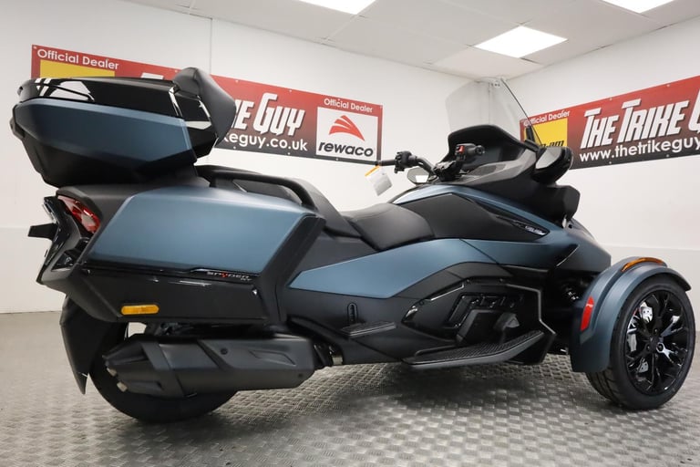 2025 Can-Am Spyder RT Limited Trike Mineral Blue Satin - IN STOCK NOW 