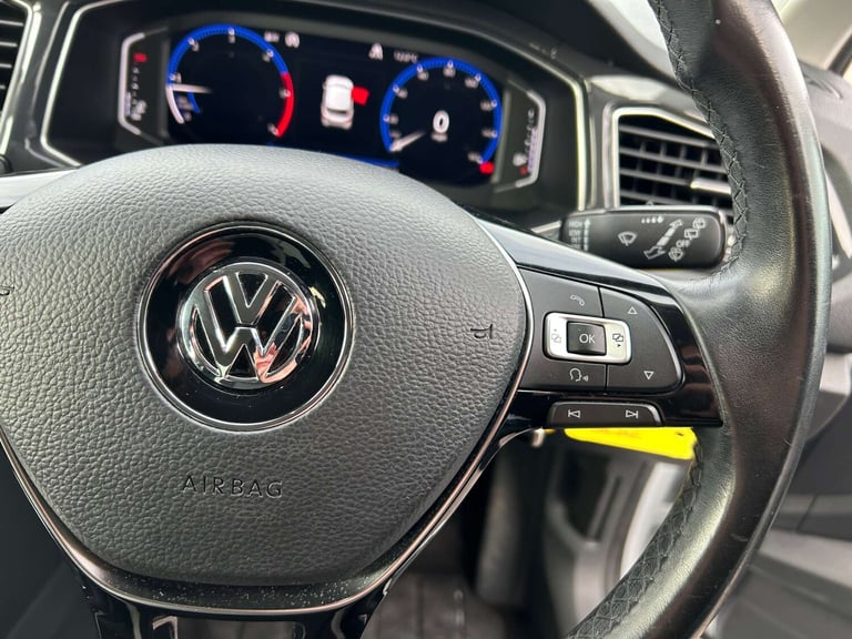 2018 Volkswagen T-Roc 2.0 T-Roc SEL TDI 4Motion 4WD 5dr SUV Diesel Manual