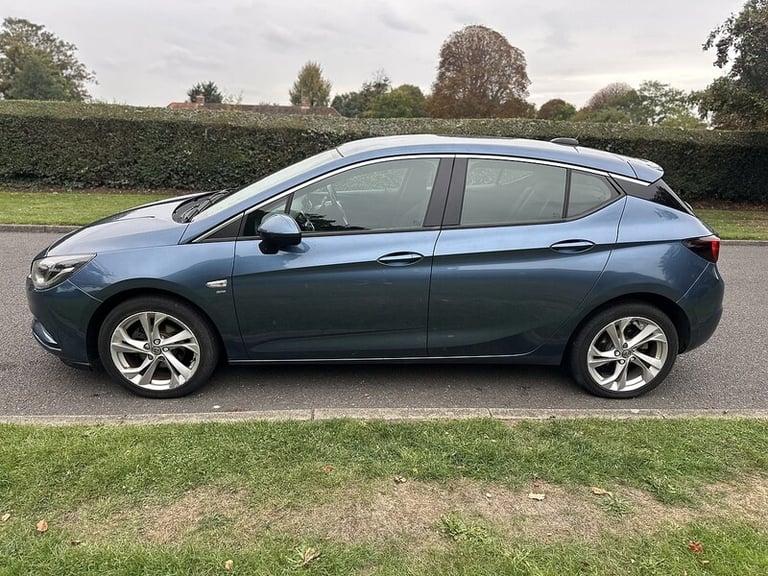 2016 Vauxhall Astra i SRi Hatchback Petrol Manual