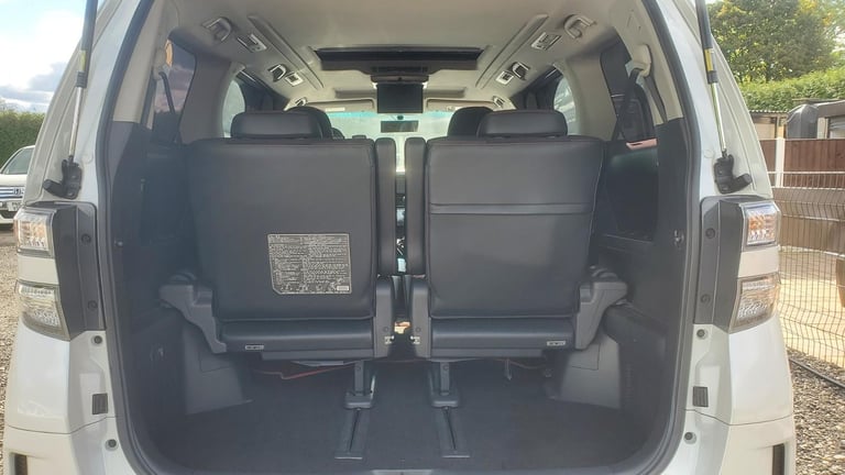 Toyota vellfire gs 2.4 auto white fresh japanese import 7 seater sunroofs 2013