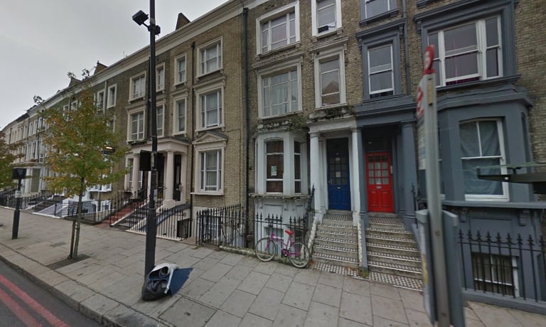 Studio To Rent Warwick Road, Earls Court