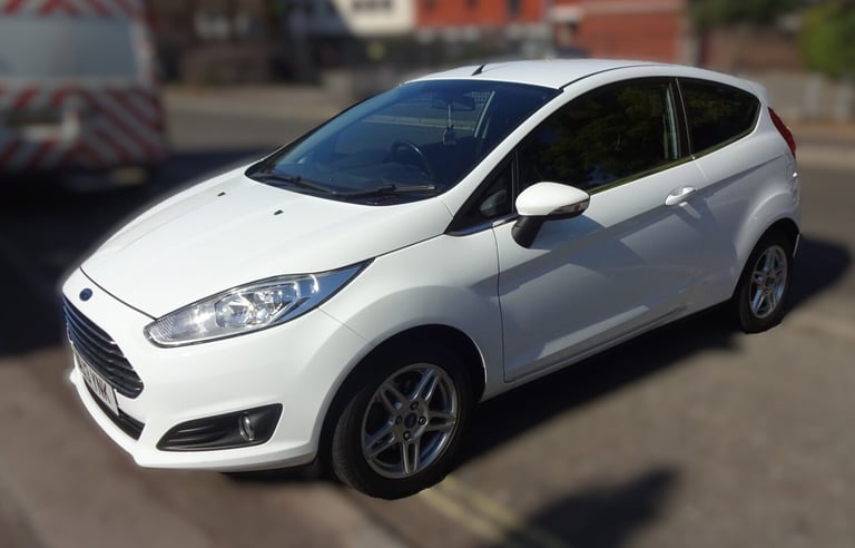 2013 Ford Fiesta 125 82 Zetec 3dr HATCHBACK Petrol Manual