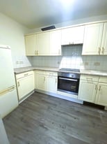 2 BED FLAT IN BARKING £1350 PCM