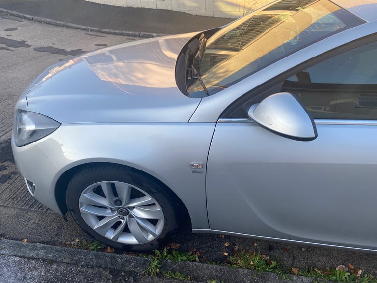 Vauxhall, Insignia, 1.6 Sri nav diesel long mot very economical 