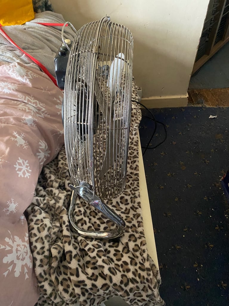 Goodmans 16" Air Circulator Chrome Metal High-Velocity Adjustable Floor Fan