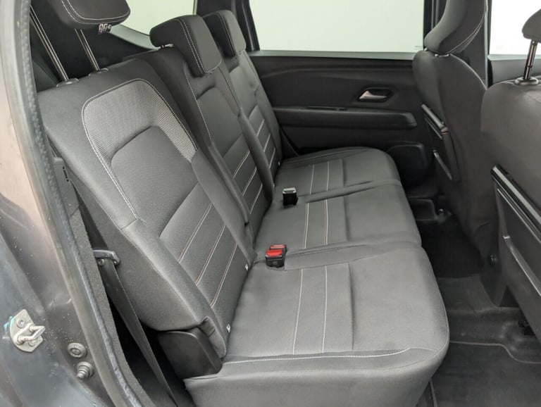 2022 Dacia Jogger 1.0 TCe Extreme SE MPV 5dr Petrol Manual Euro 6 (s/s) (110 ps) HEATED F SEA MPV...