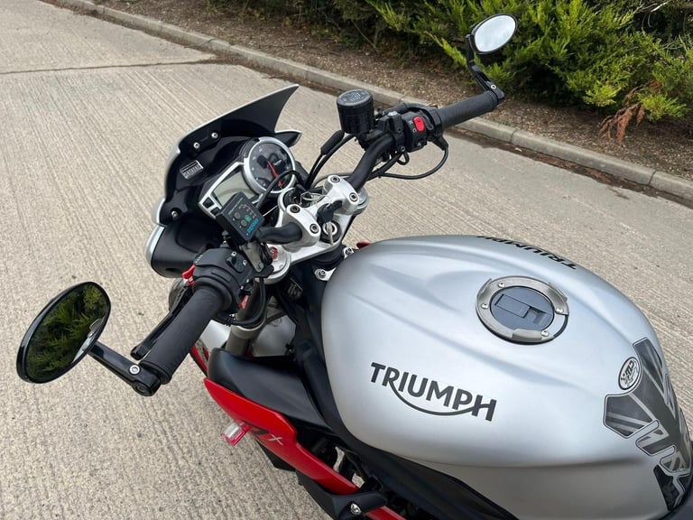 2015 64 TRIUMPH STREET TRIPLE 675 RX 675R NAKED R NEW MOT HPI CLEAR