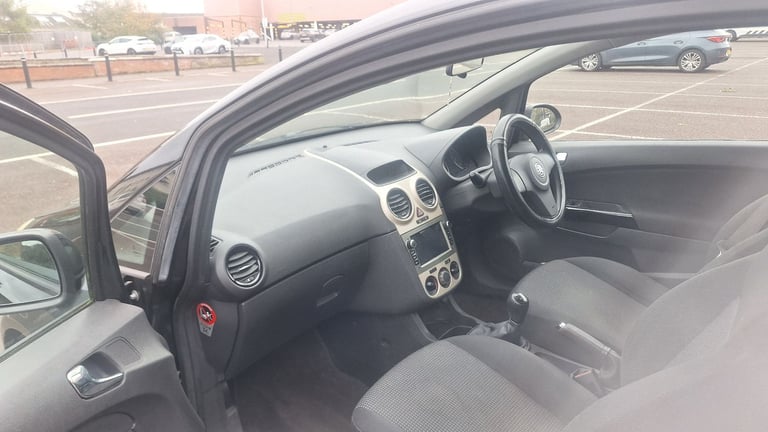 VAUXHALL CORSA 998cc 2010 54K LOW MILEAGE £1295 