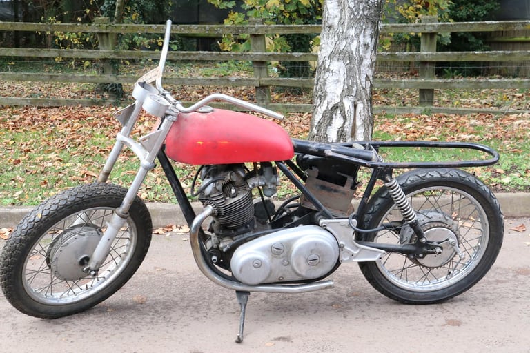 Norton Commando 750 1971 Winter Restoration Project.
