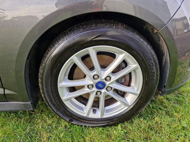 2016 Ford Grand C-MAX 1.5 TDCi Zetec MPV 5dr Diesel Manual Euro 6 (s/s) (120 ps)