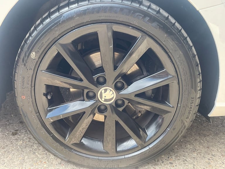 2016 Skoda Fabia 1.2 TSI Colour Edition Hatchback 5dr Petrol Manual Euro 6 (s/s) (90 ps) Hatchbac...