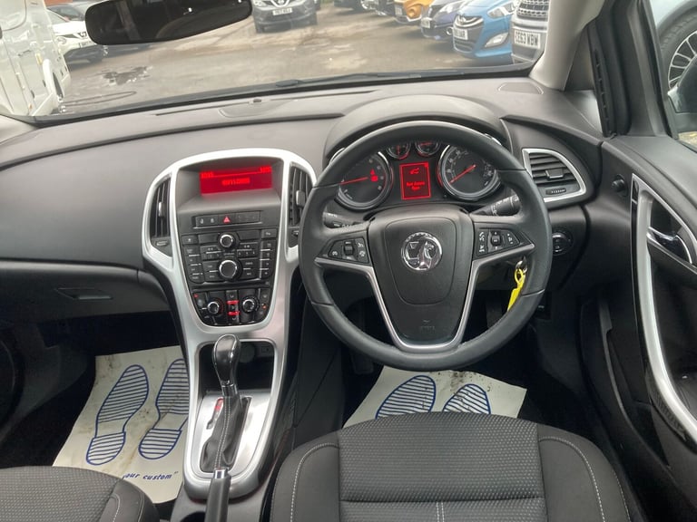 2014 Vauxhall Astra 1.6i 16V SRi 5dr Auto HATCHBACK PETROL Automatic