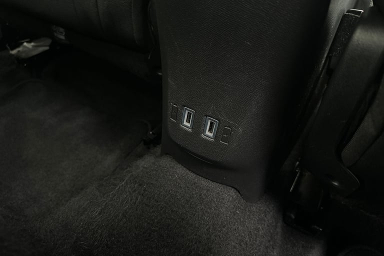  Vauxhall Mokka Electric 50kwh Ultimate Suv 5dr Electric Auto 136 Ps Electric