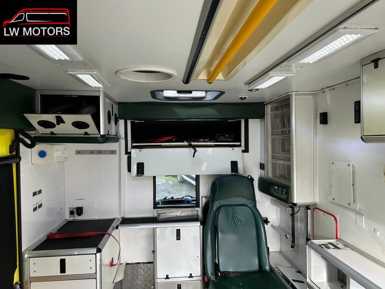 MERCEDES BENZ SPRINTER 519 CDI DIRECT EX AMBULANCE SERIVICS 2017 17 REG EURO 6