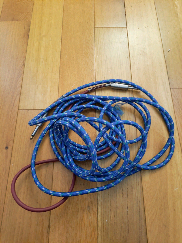 Lead cable 