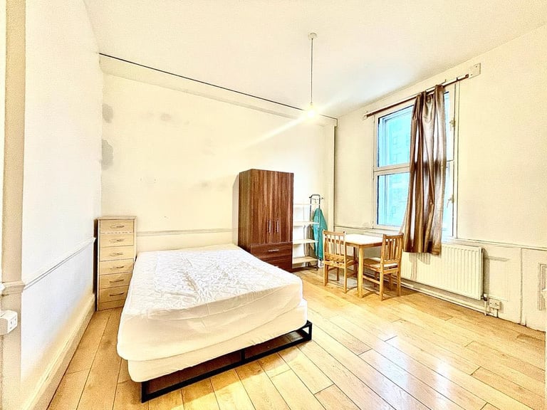 image for Large and Bright Studio Apartment in Holloway Road, Islington, N7 Ref: 589