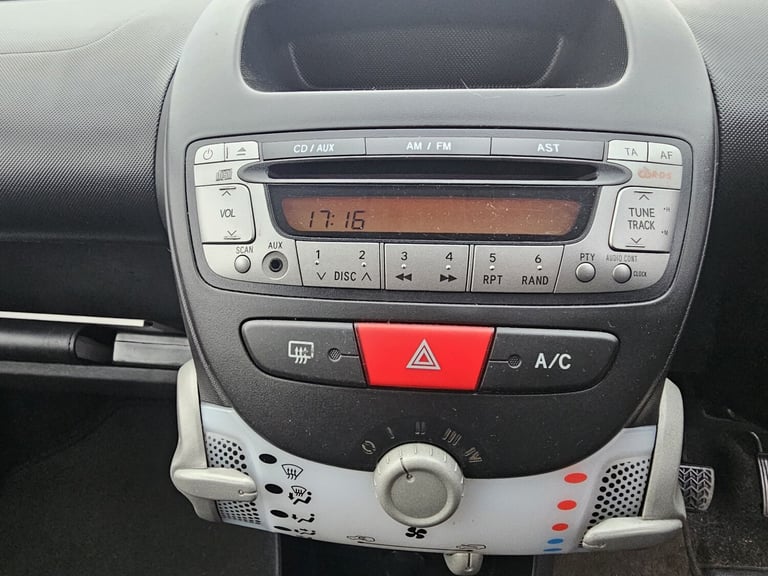 TOYOTA AYGO 1.0 VVT-i Mode 2014