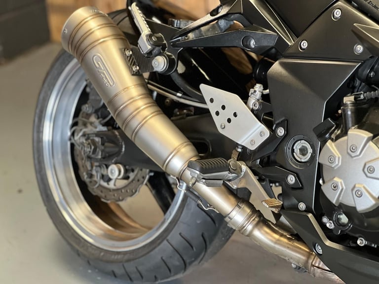 Kawasaki Z1000 ABS 2009 Lots of extras!