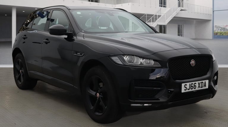 image for JAGUAR F-PACE 2.0 D180 AWD R-SPORT 2016