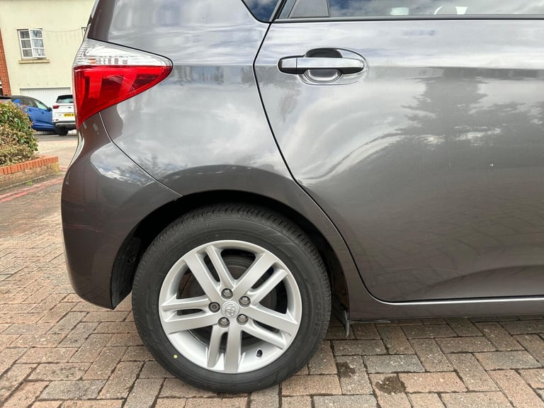 2011 Toyota Verso 1.33 Dual VVT-i T Spirit Euro 5 5dr MPV Petrol Manual