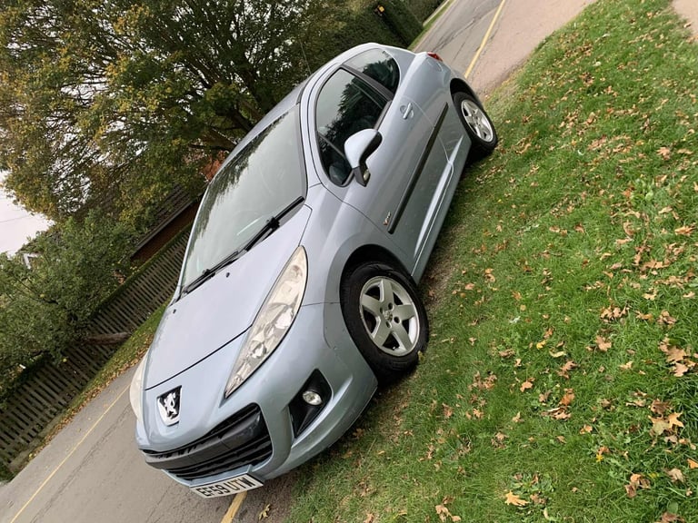 Peugeot, 207 Hatchback 2009 Manual, 1.4 petrol Low Miles