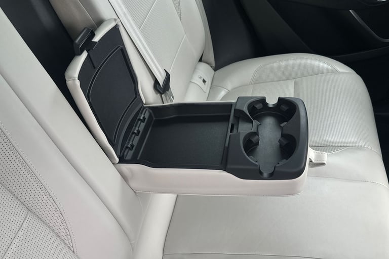  Jaguar E Pace 2.0 P250 R Dynamic Hse Suv 5dr Petrol Auto Awd Euro 6 s/s 249 Ps