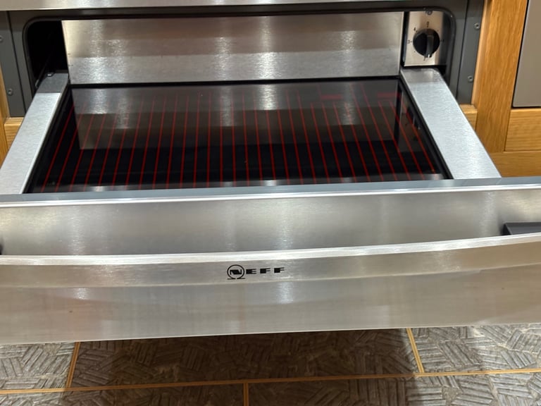 Neff Warming Drawer AS NEW Only used a maximum of 12 times